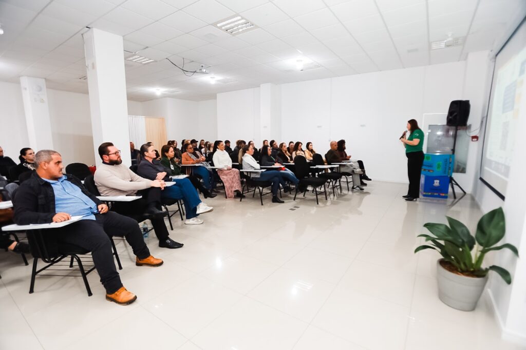 Formação de autocuidado, preparação para El Nino, secretaria de educação Camboriú.